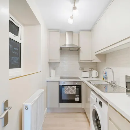 Modern Two Bedroom Central Flat Weston-super-Mare Exterior photo