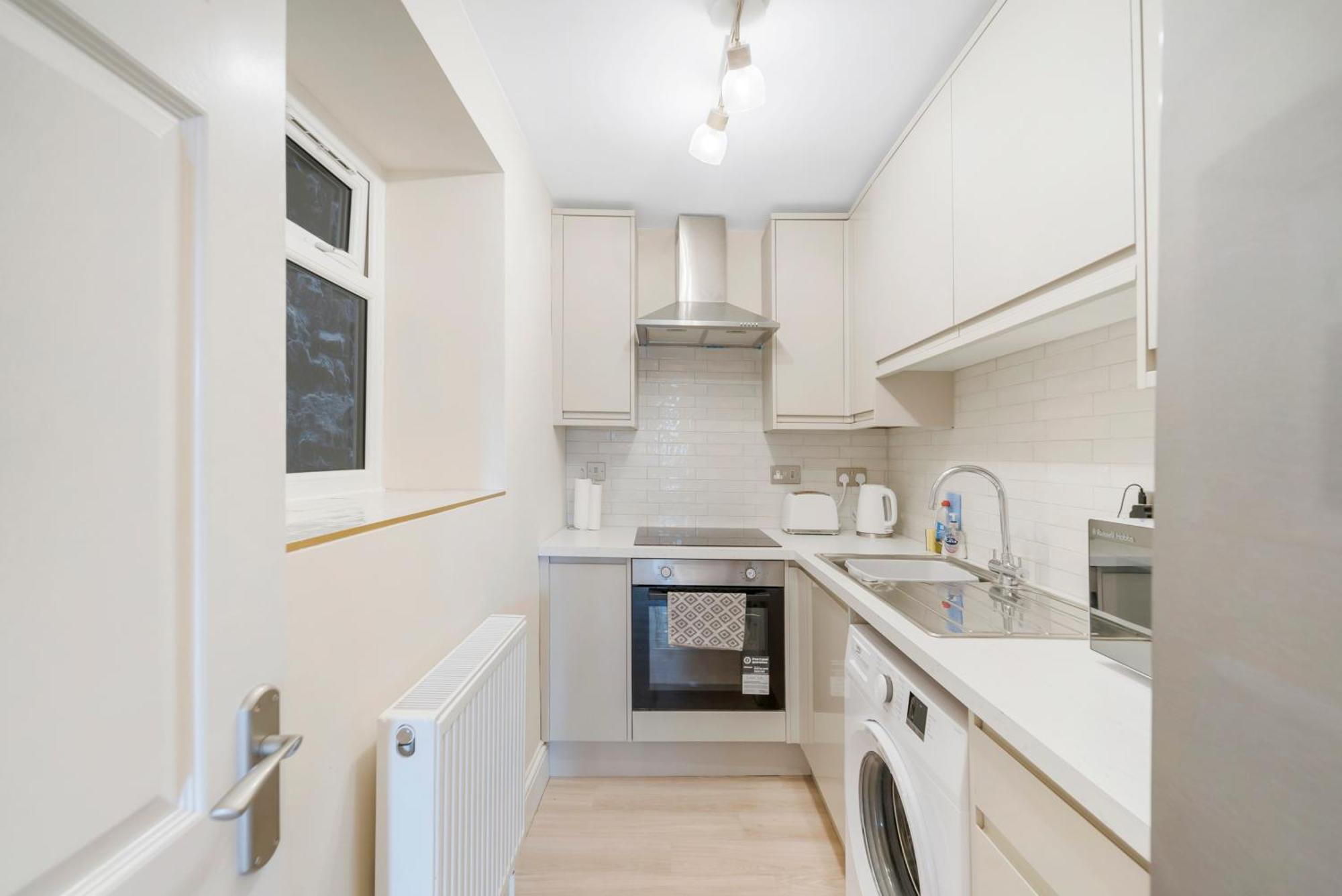 Modern Two Bedroom Flat Apartment Weston-super-Mare