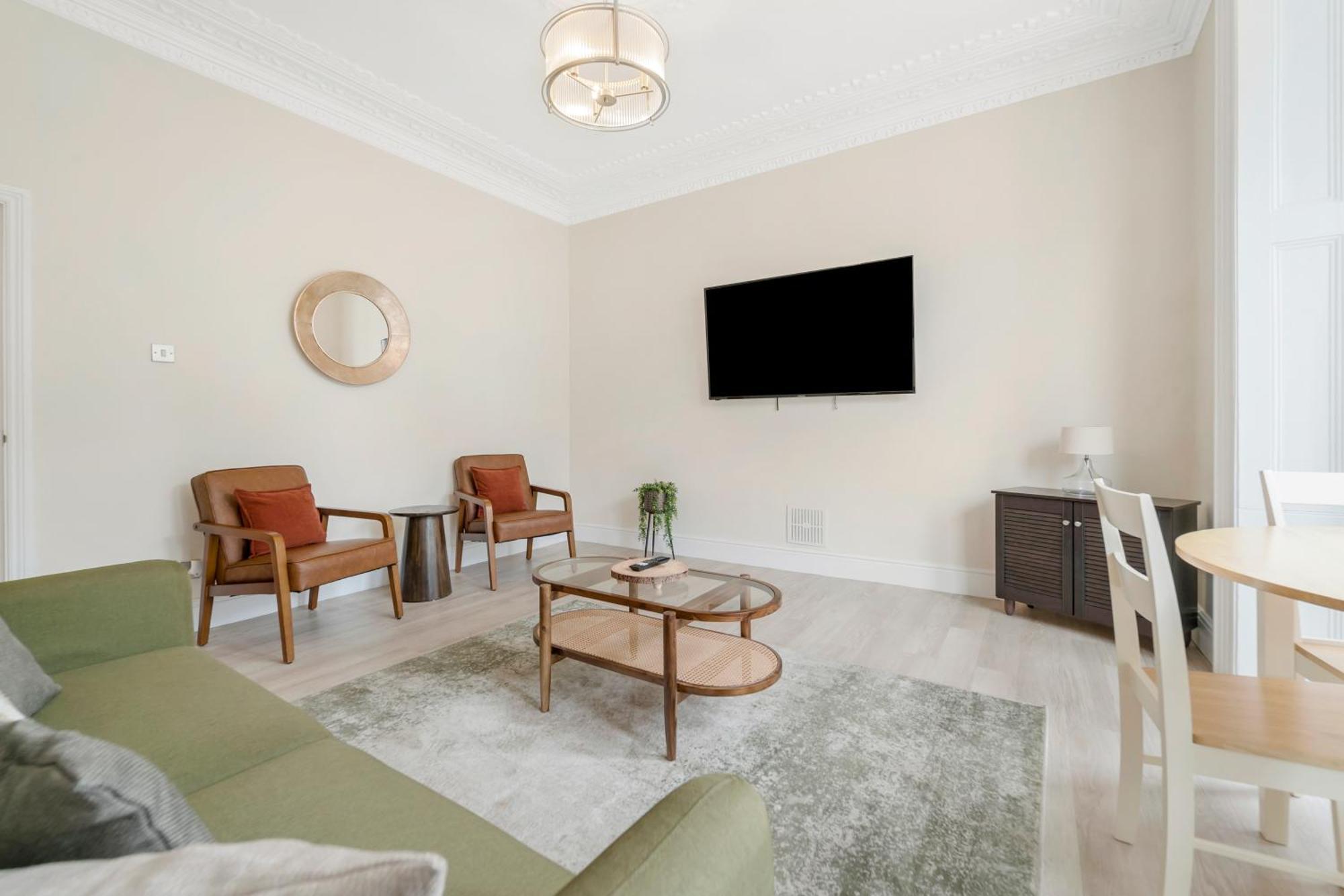 Modern Two Bedroom Flat Weston-super-Mare